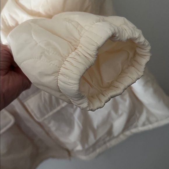Cream Quilted Puffer Women's Jacket NWOT SZ 3X zipper and snaps 2 pockets & tie - Picture 4 of 7